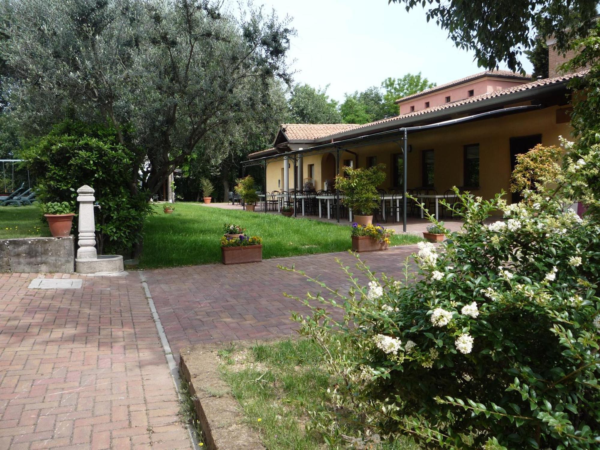 Agriturismo Lupo Bianco Monzambano Eksteriør bilde