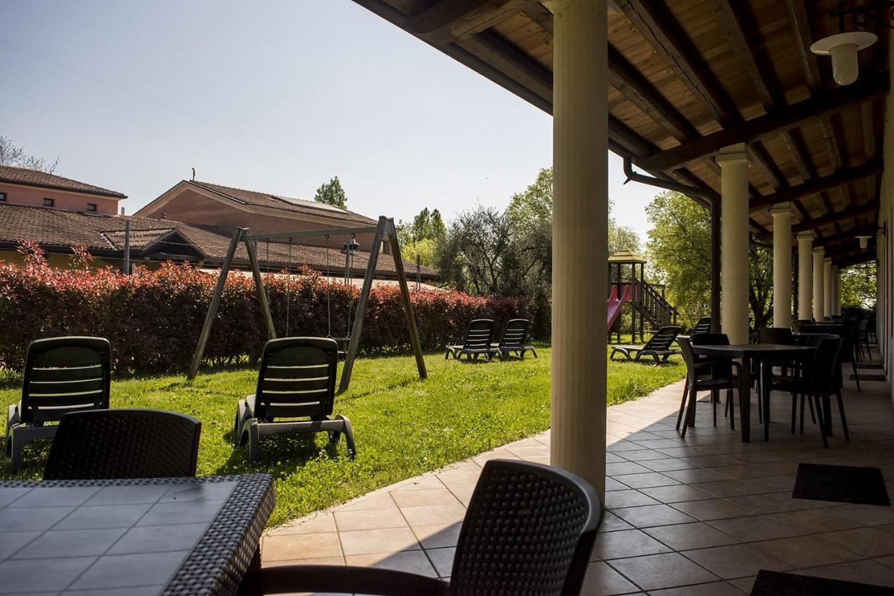 Agriturismo Lupo Bianco Monzambano Eksteriør bilde