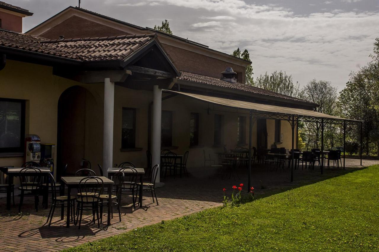 Agriturismo Lupo Bianco Monzambano Eksteriør bilde